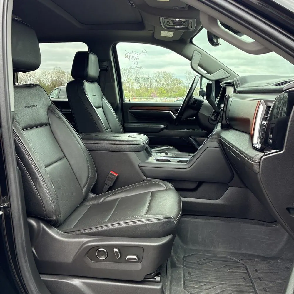 2024 GMC Sierra 2500 Denali
