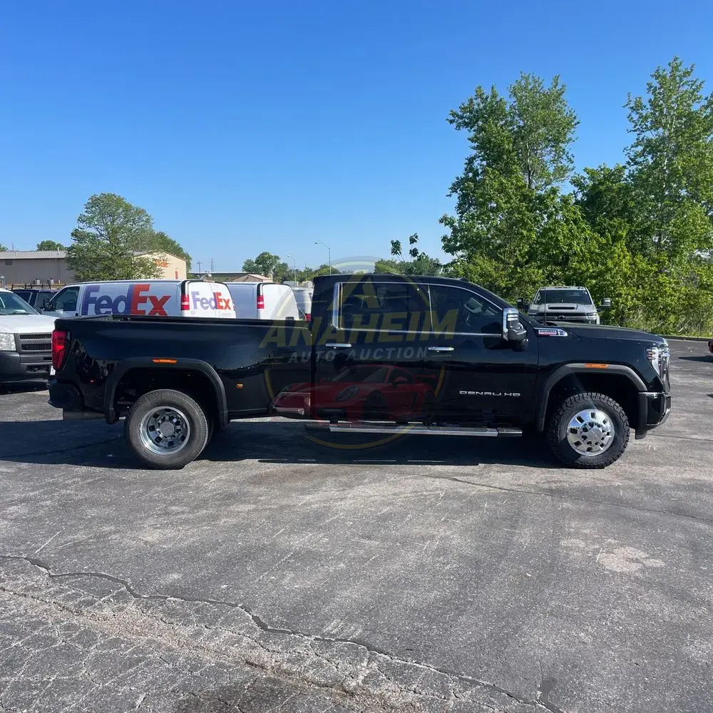 2024 GMC Sierra 3500HD Denali