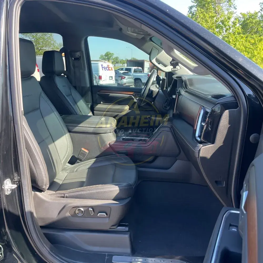 2024 GMC Sierra 3500HD Denali