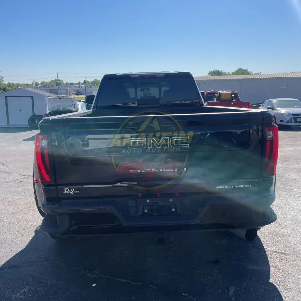 2024 GMC Sierra 3500HD Denali