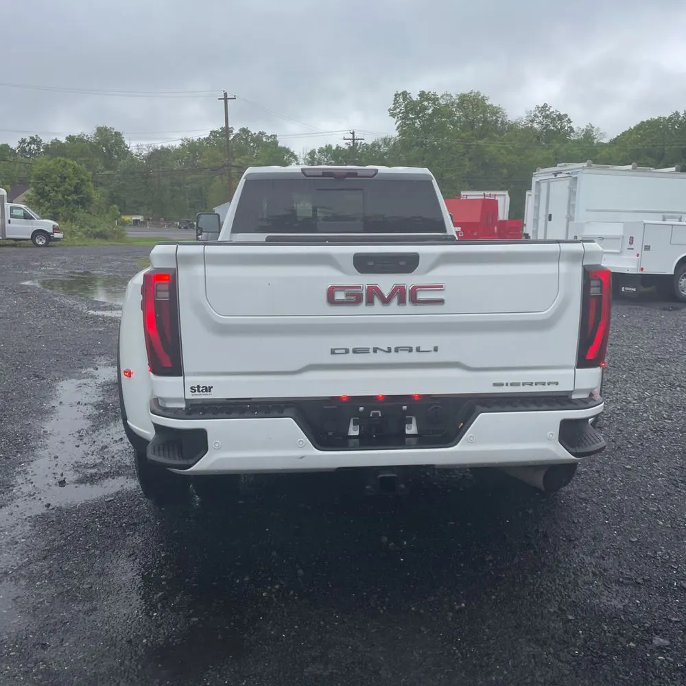 2024 GMC Sierra 3500HD Denali