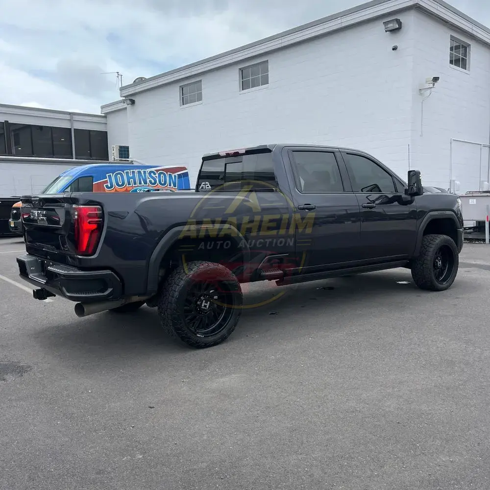 2024 GMC Sierra 3500HD Denali Ultimate