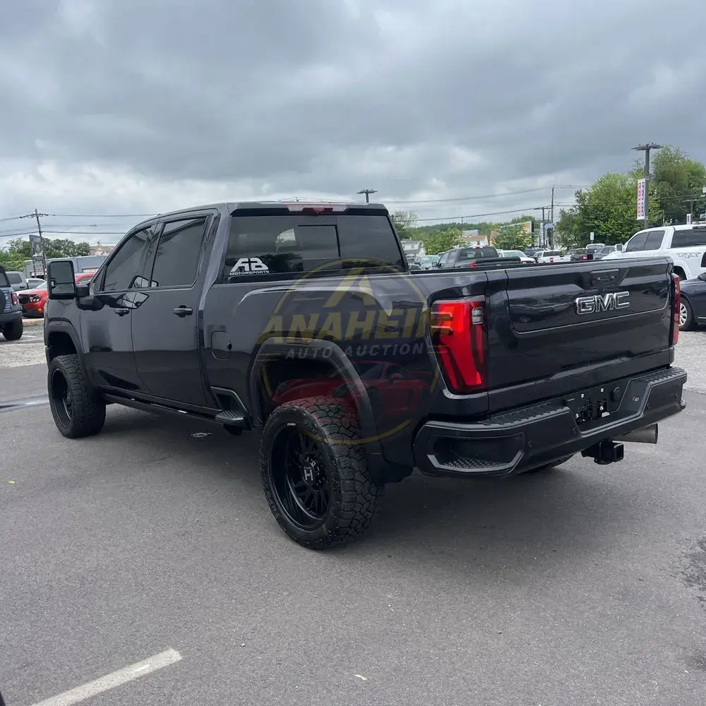 2024 GMC Sierra 3500HD Denali Ultimate