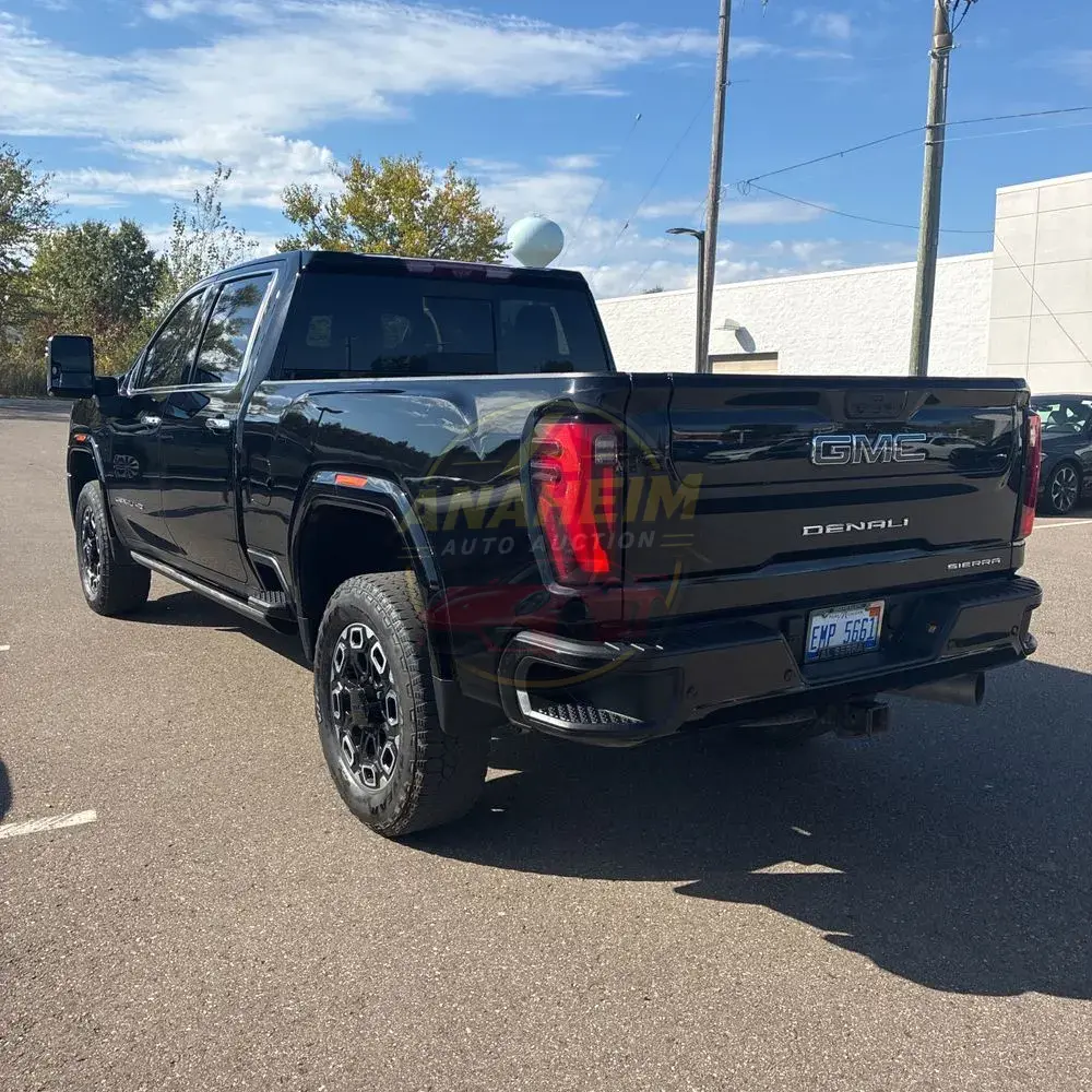 2024 GMC Sierra 3500HD Denali Ultimate