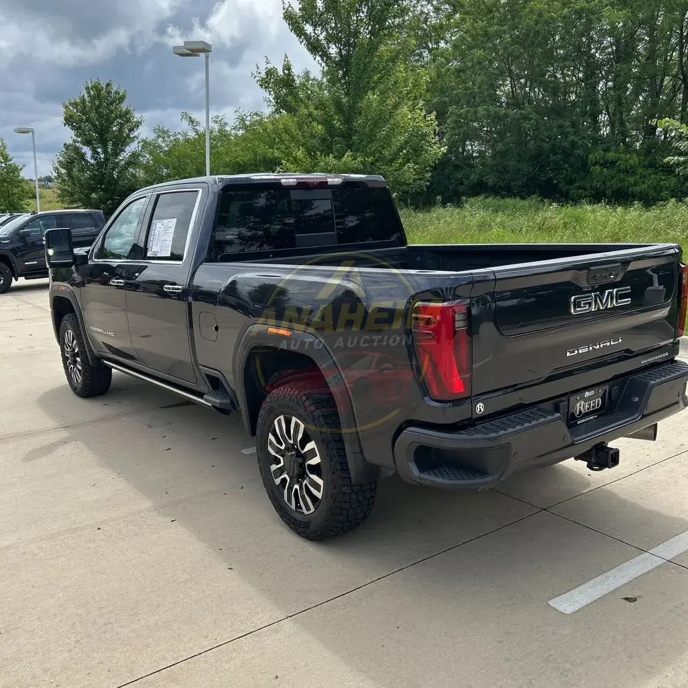 2024 GMC Sierra 3500HD Denali Ultimate
