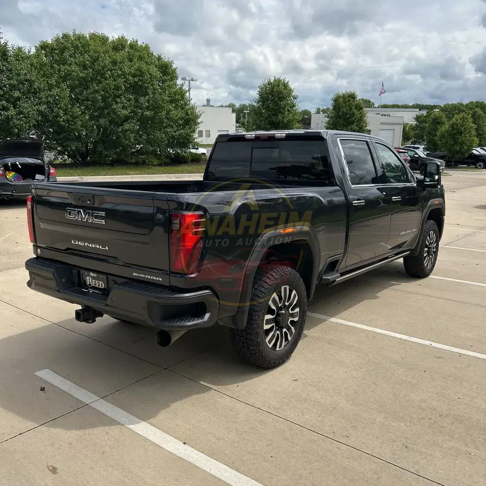 2024 GMC Sierra 3500HD Denali Ultimate