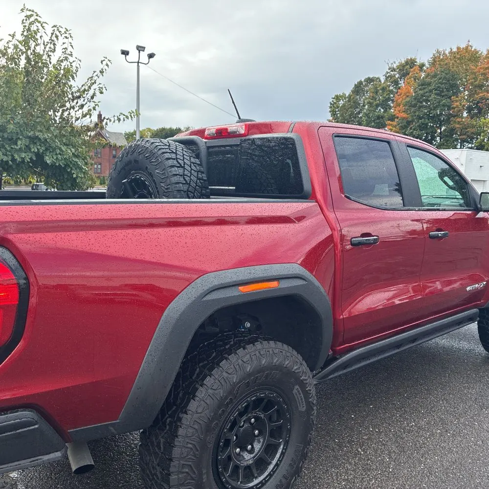 2025 GMC Canyon AT4