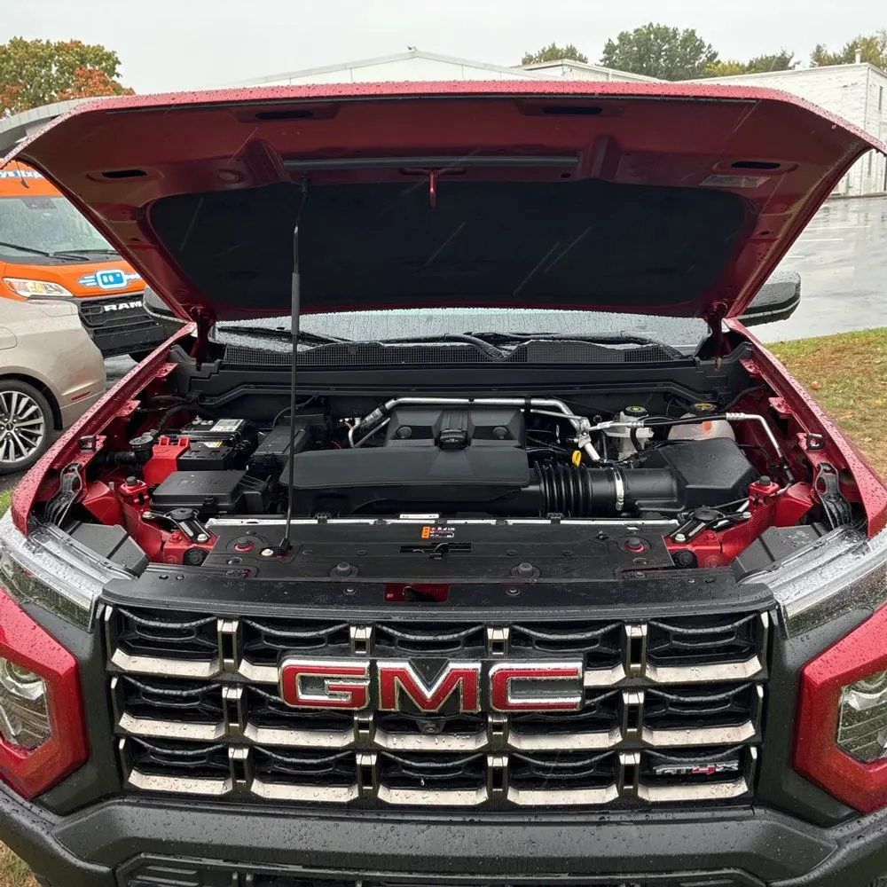 2025 GMC Canyon AT4
