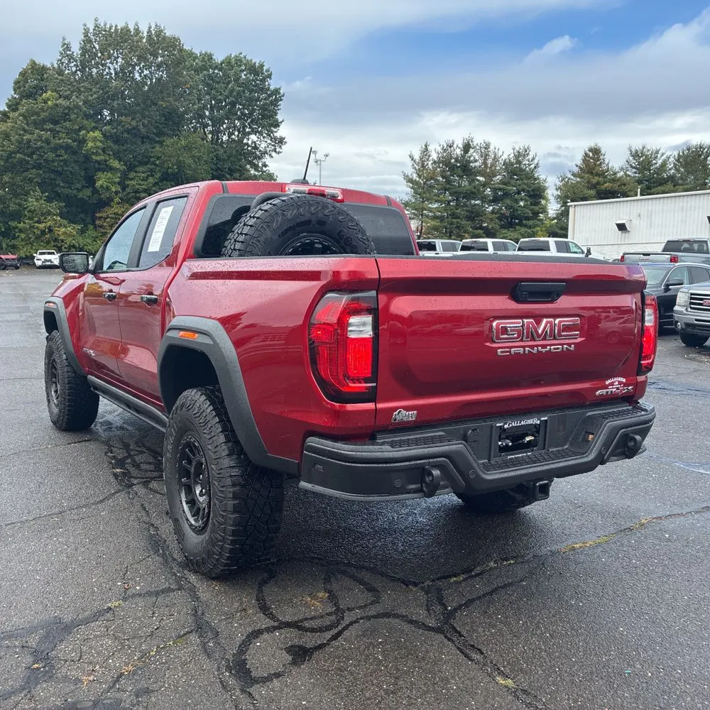 2025 GMC Canyon AT4