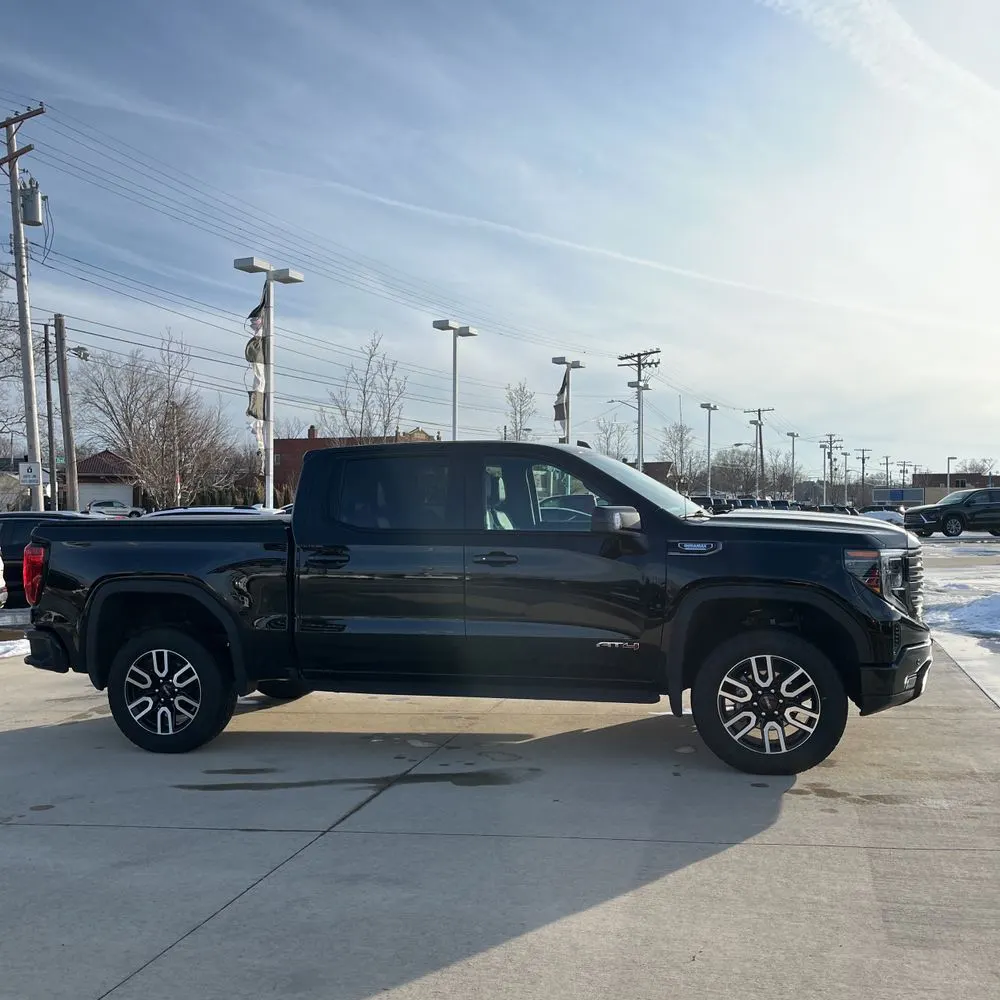 2024 GMC Sierra 1500 AT4