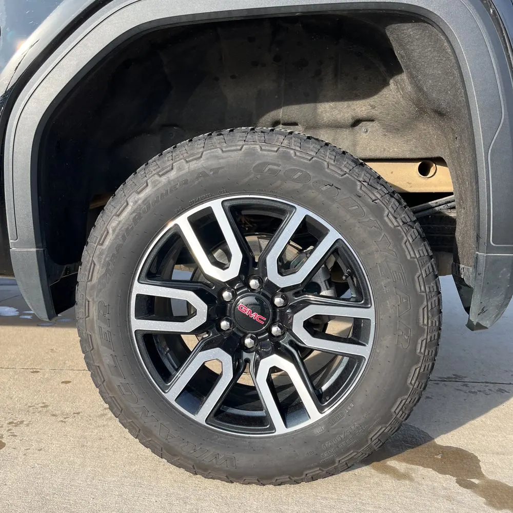 2024 GMC Sierra 1500 AT4
