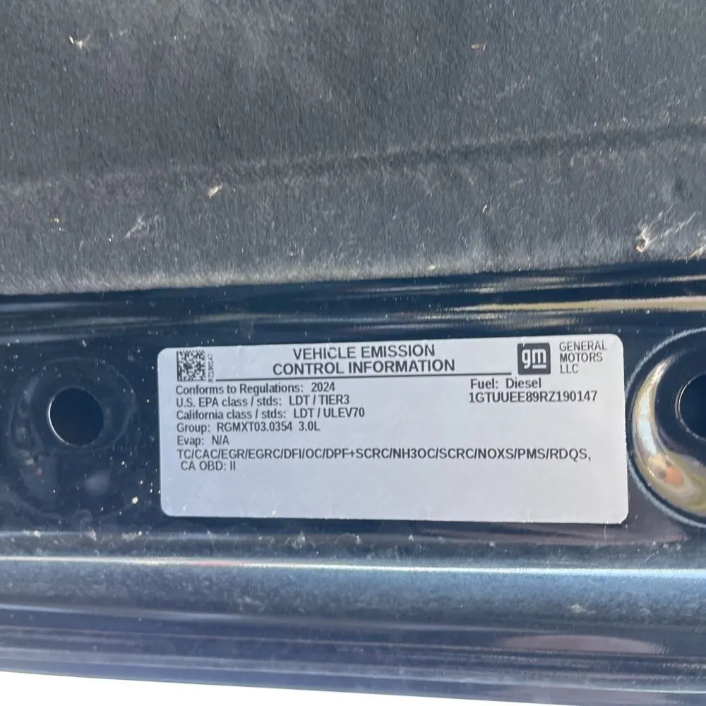 2024 GMC Sierra 1500 AT4