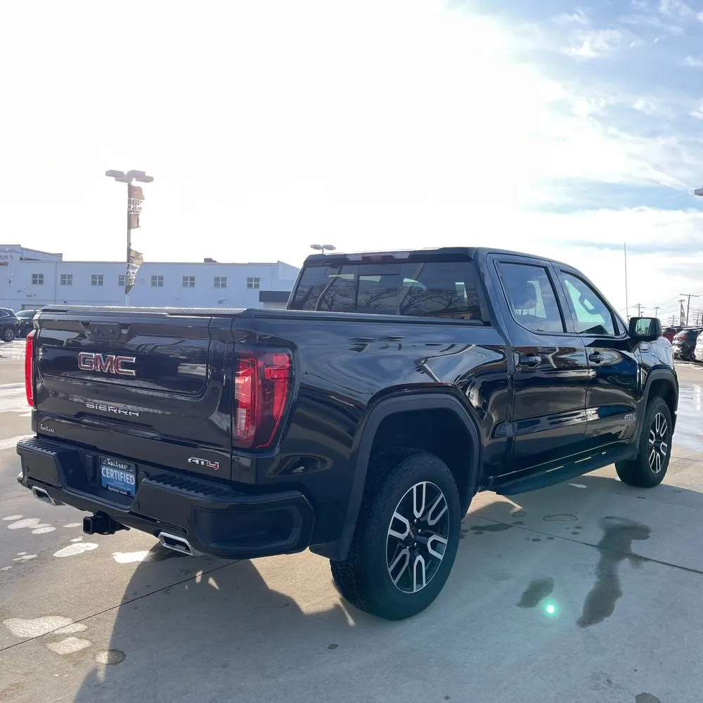2024 GMC Sierra 1500 AT4