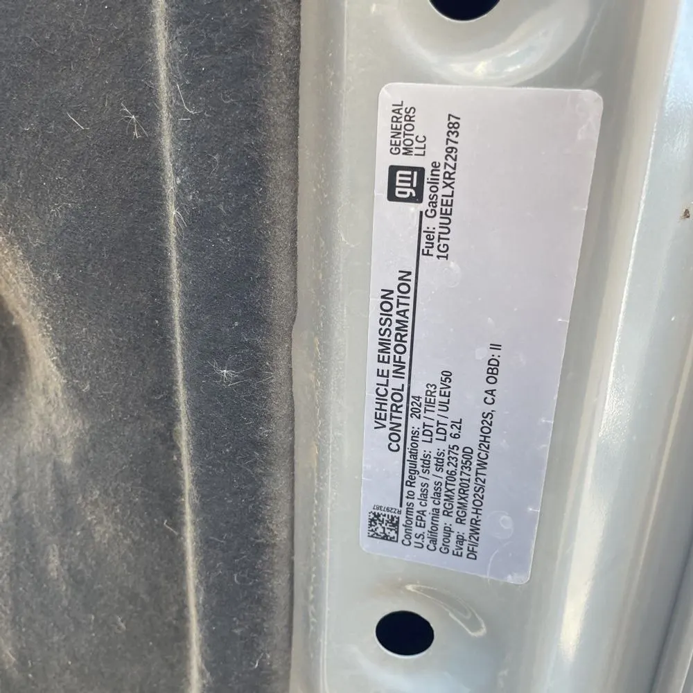 2024 GMC Sierra 1500 AT4