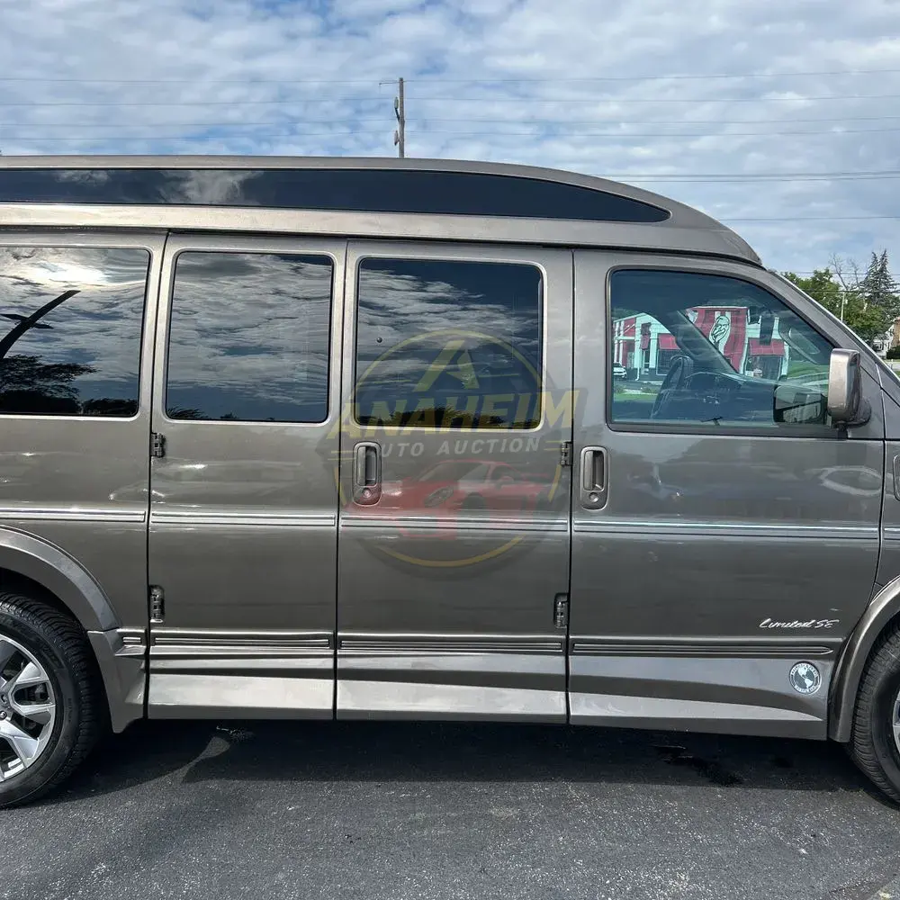 2023 GMC Savana 2500
