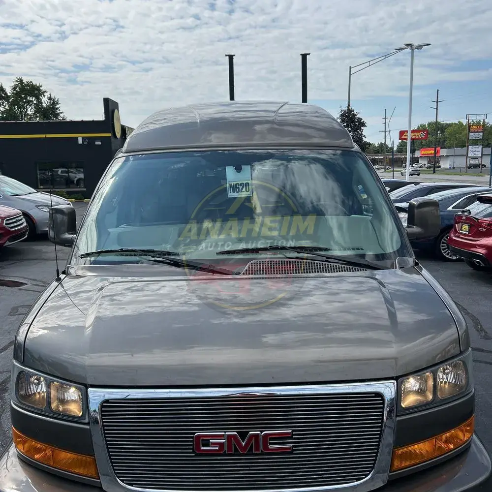 2023 GMC Savana 2500
