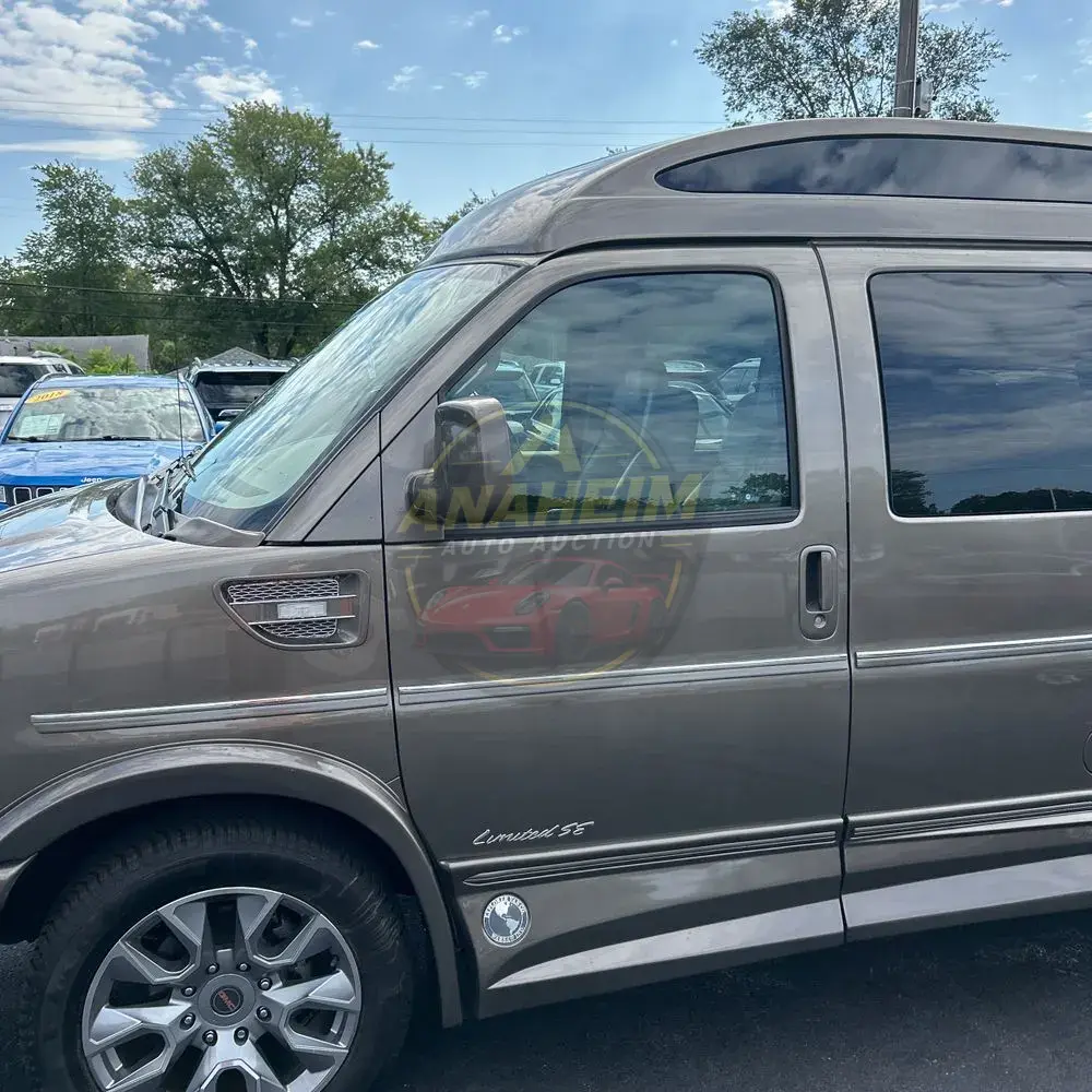 2023 GMC Savana 2500