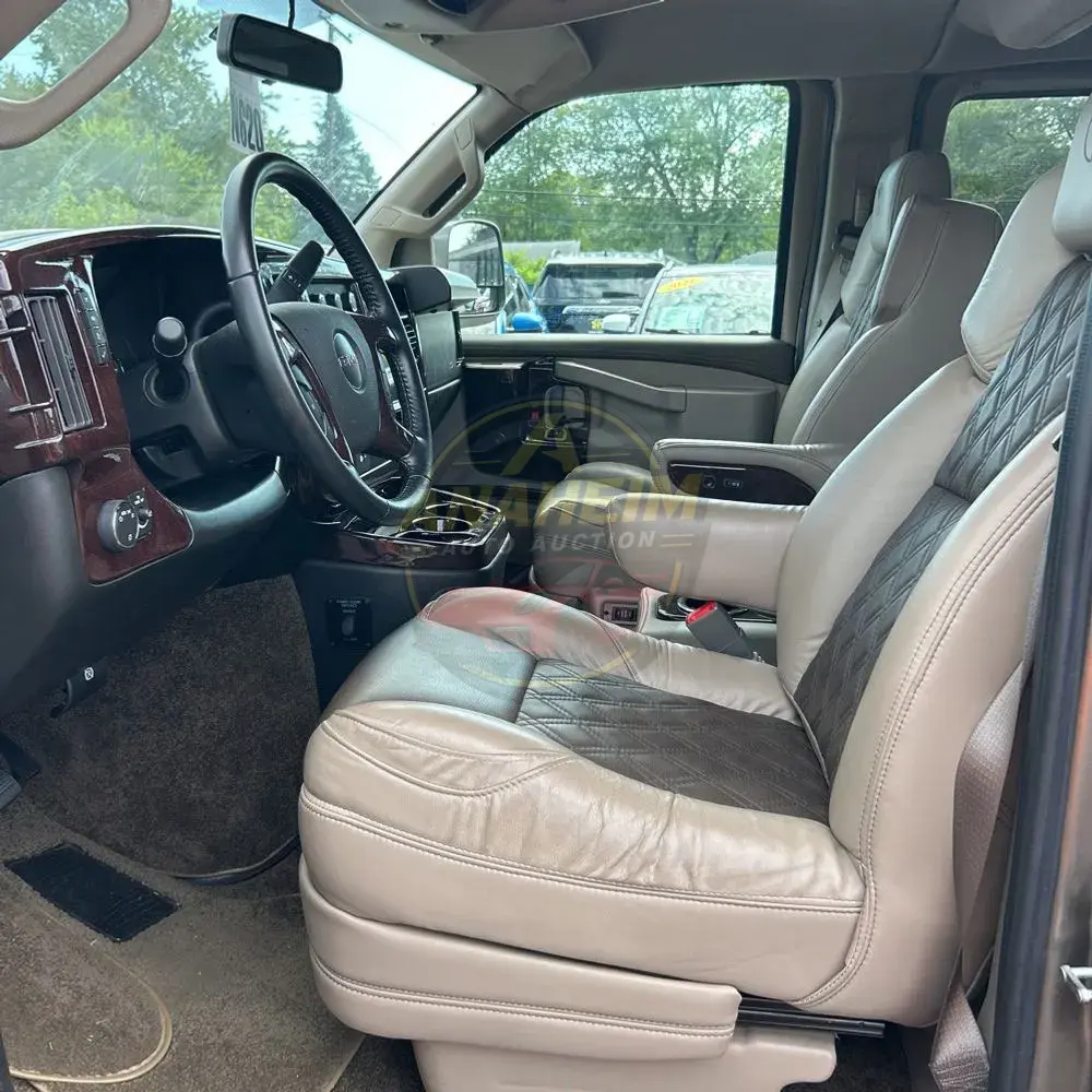 2023 GMC Savana 2500