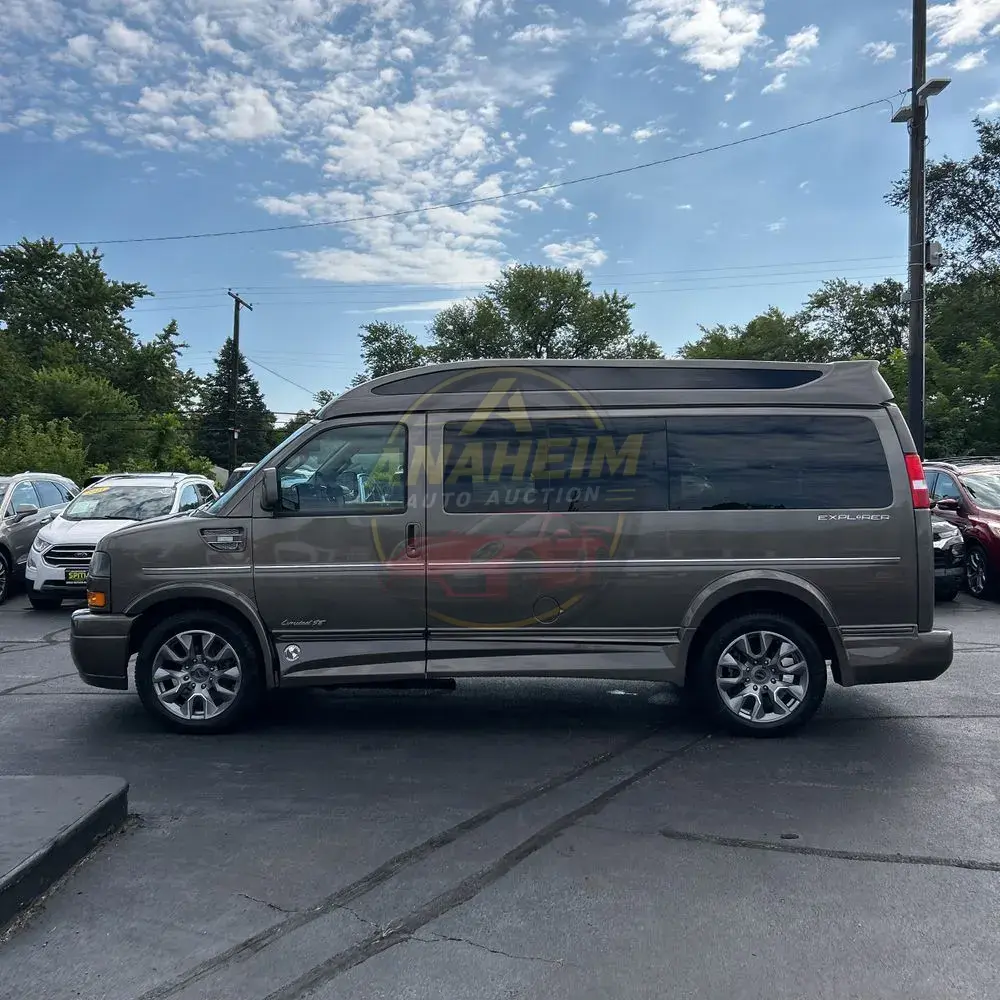 2023 GMC Savana 2500