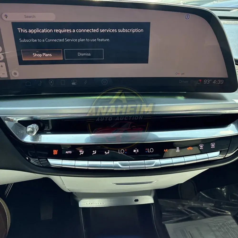 2024 Cadillac LYRIQ Luxury 1