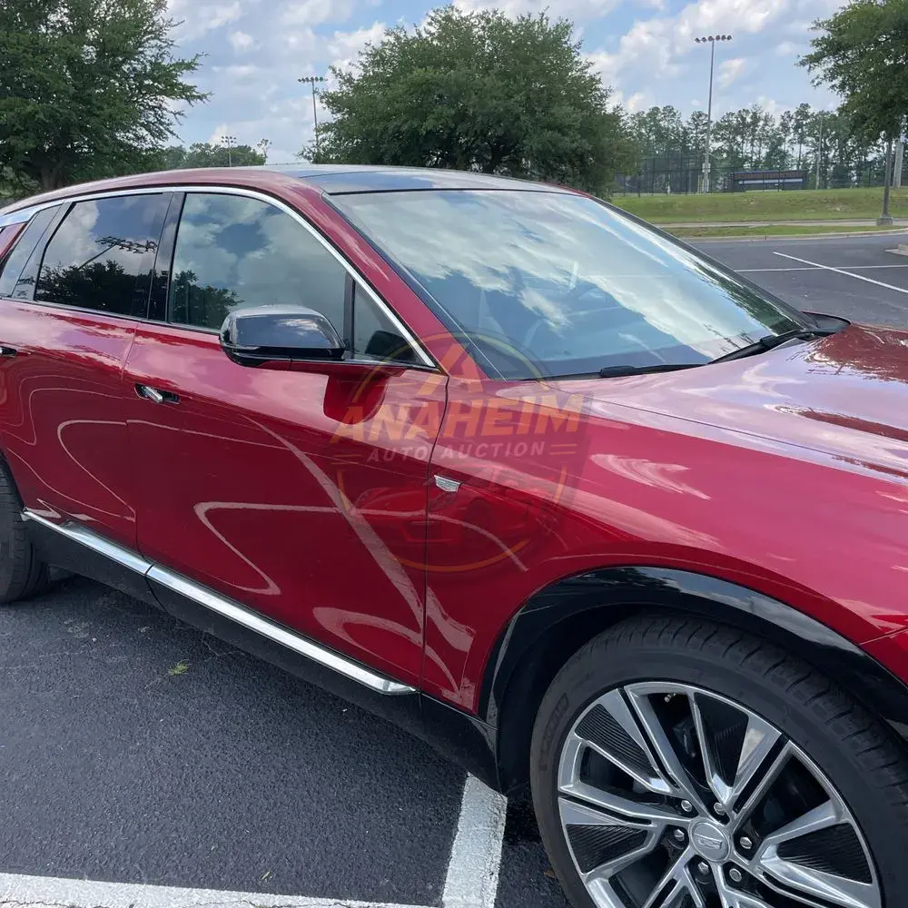 2024 Cadillac LYRIQ Luxury 3