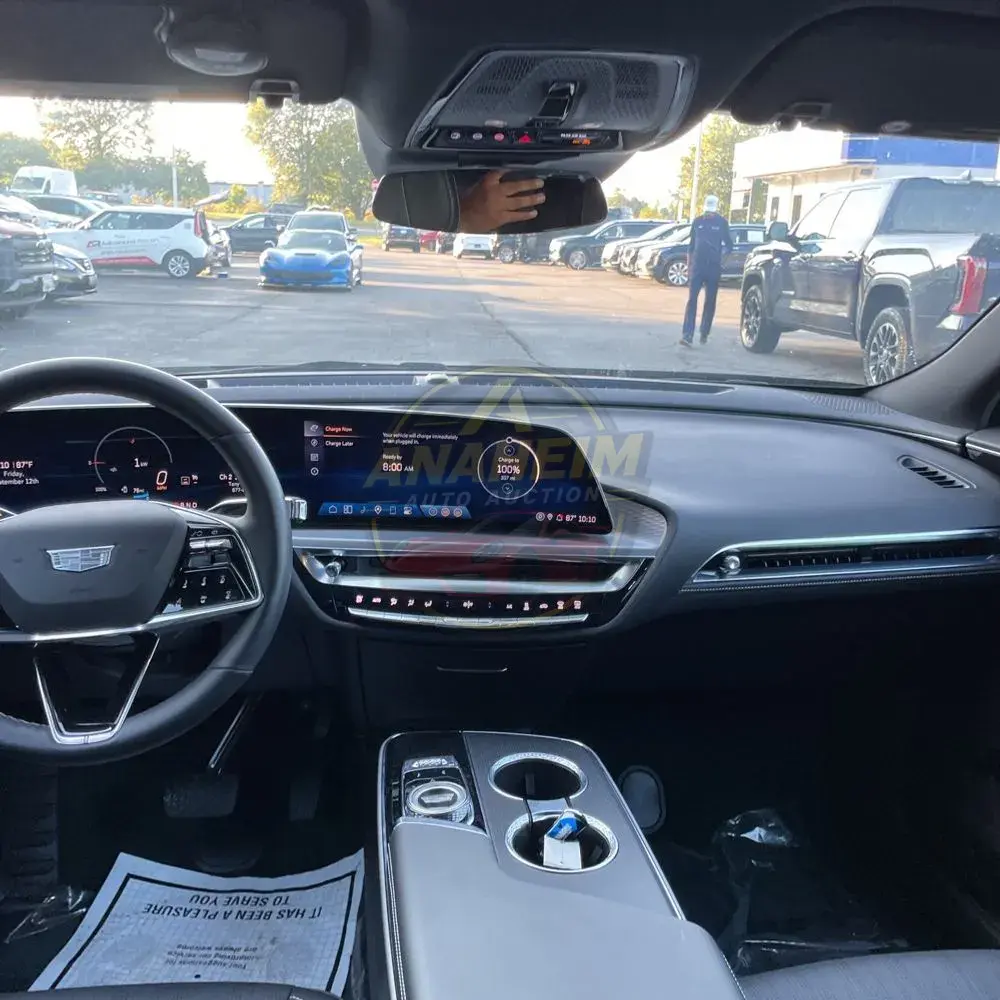 2024 Cadillac LYRIQ Sport 1