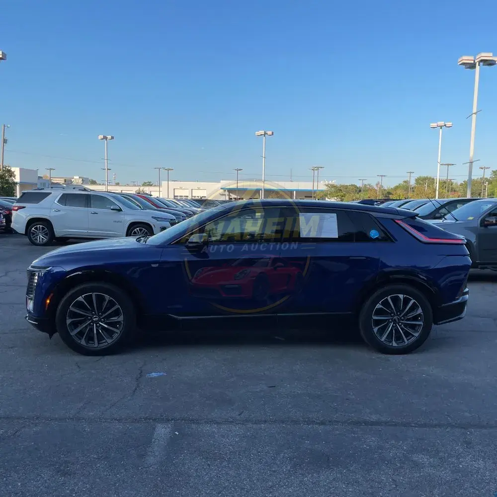 2024 Cadillac LYRIQ Sport 1