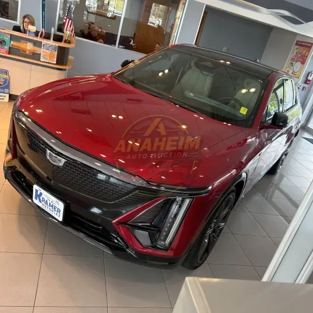 2024 Cadillac LYRIQ Sport 3