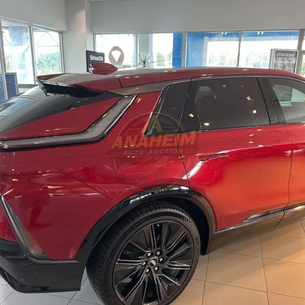 2024 Cadillac LYRIQ Sport 3