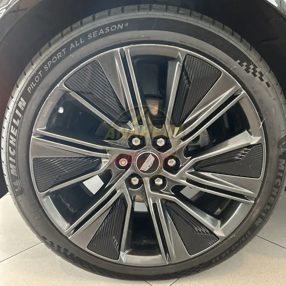 2024 Cadillac LYRIQ Sport 3