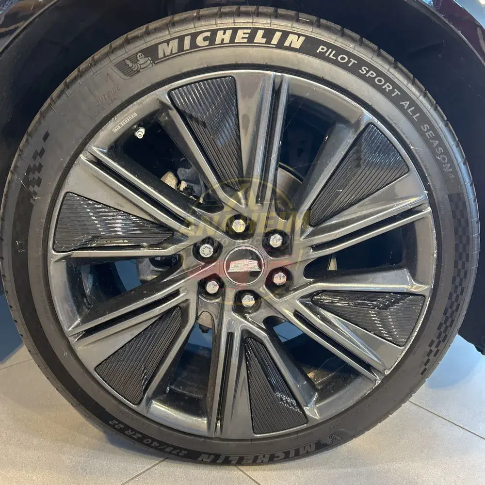 2024 Cadillac LYRIQ Sport 3