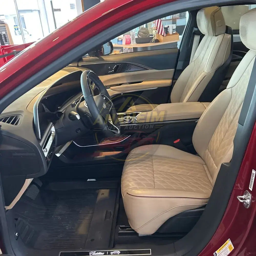 2024 Cadillac LYRIQ Sport 3