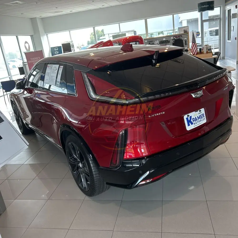 2024 Cadillac LYRIQ Sport 3
