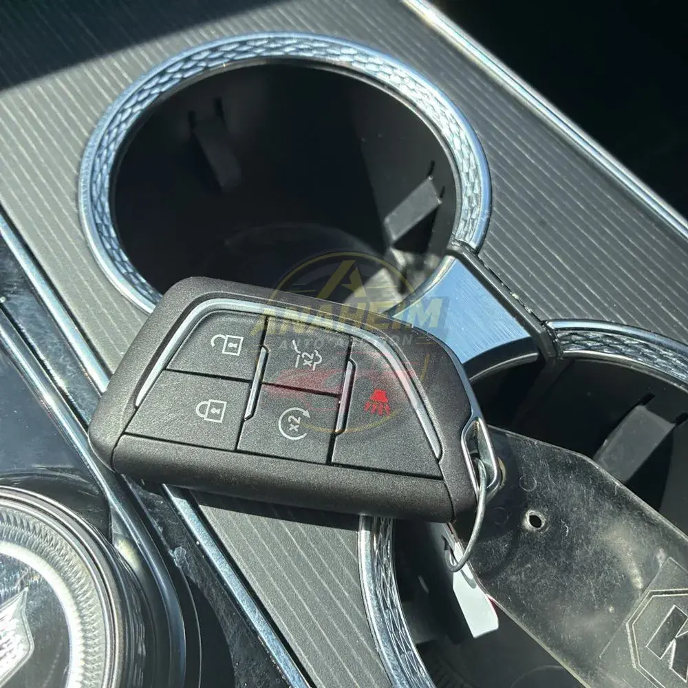 2024 Cadillac LYRIQ Sport 3