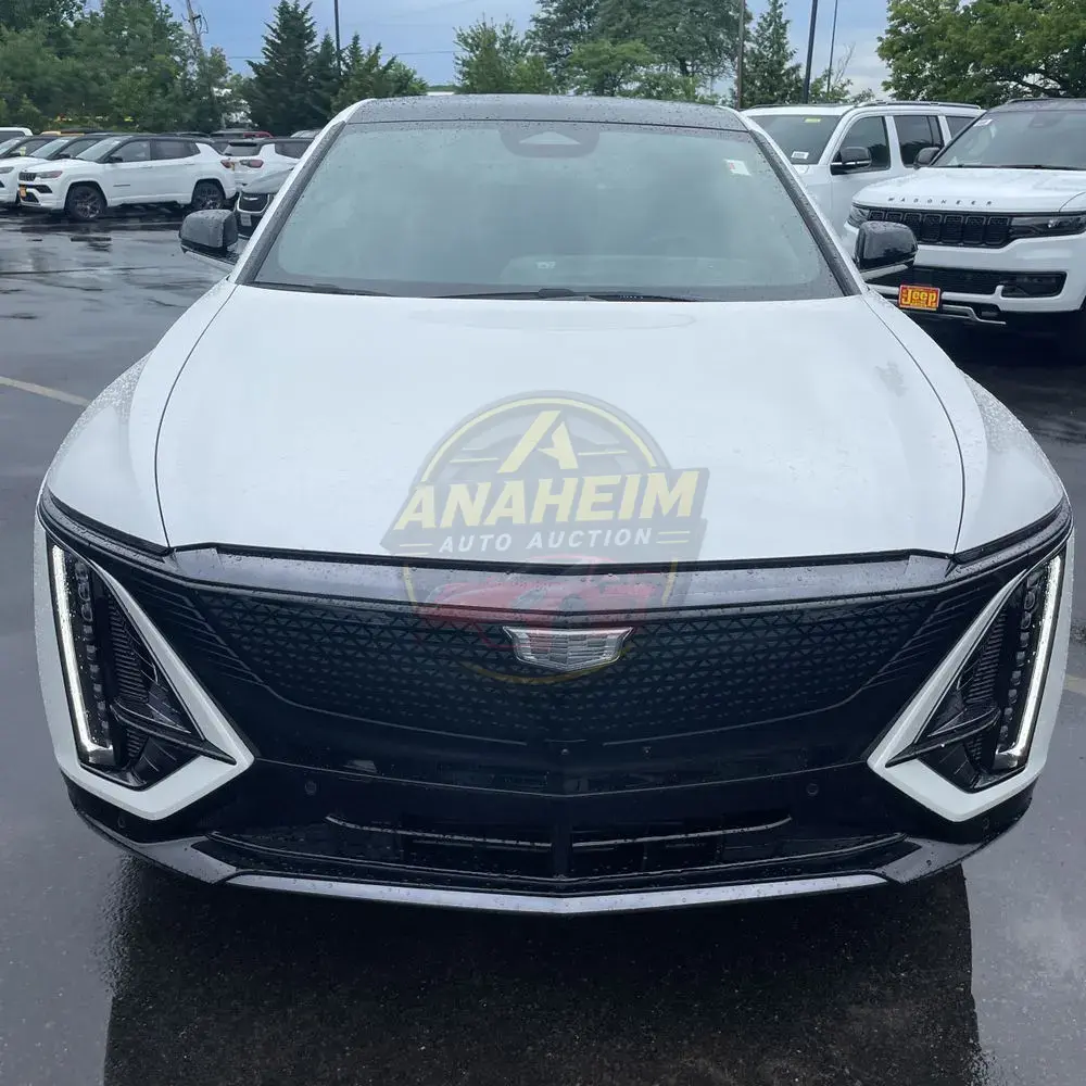 2025 Cadillac LYRIQ Sport 2