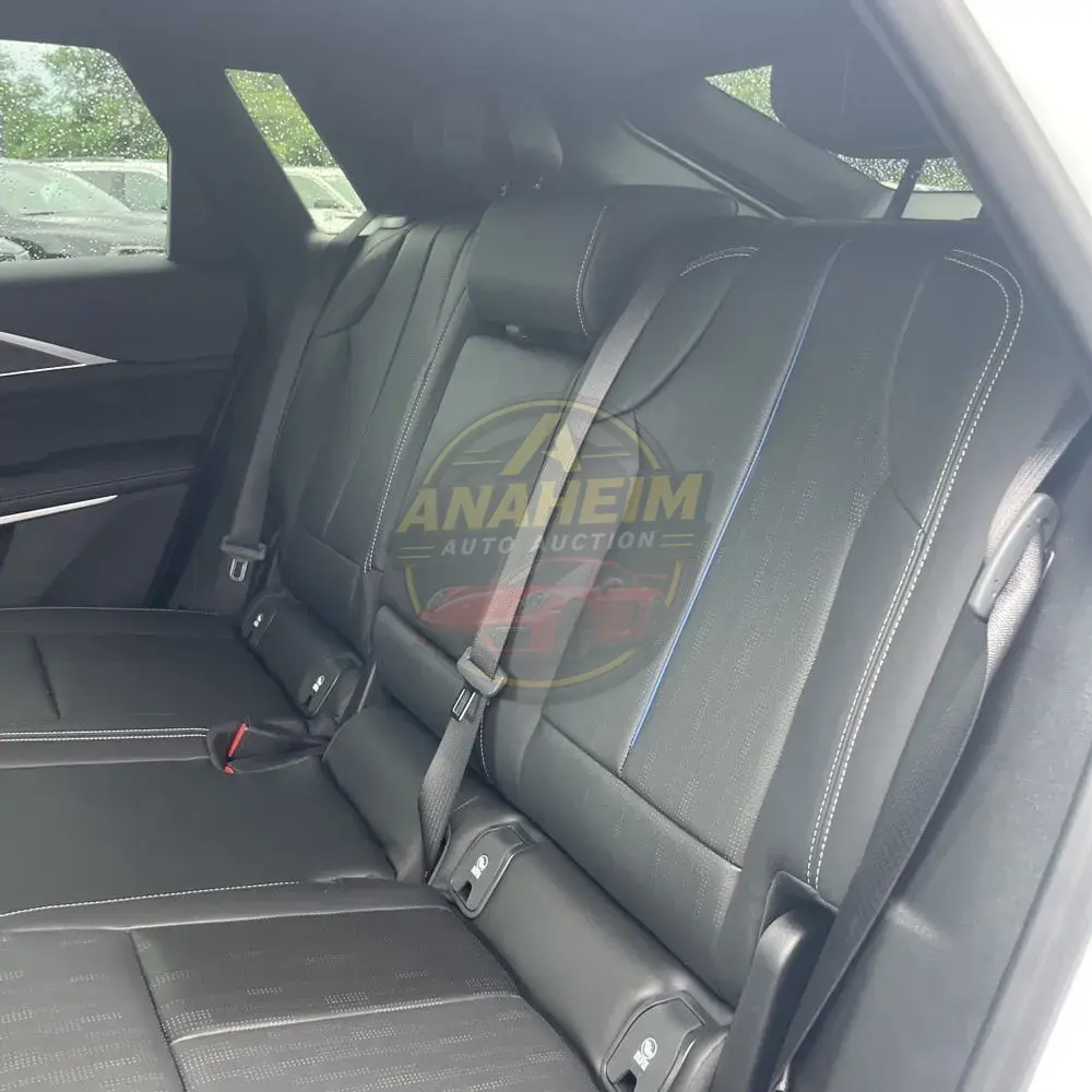 2025 Cadillac LYRIQ Sport 2
