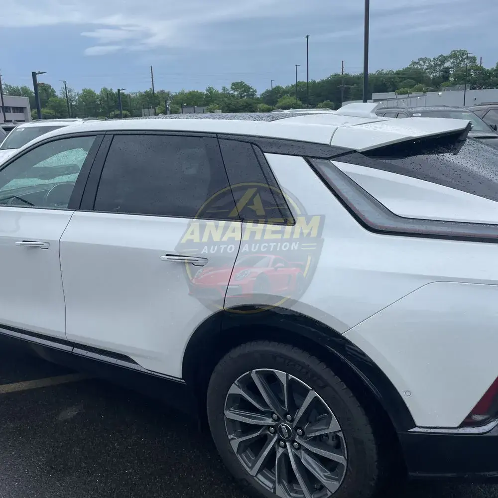 2025 Cadillac LYRIQ Sport 2