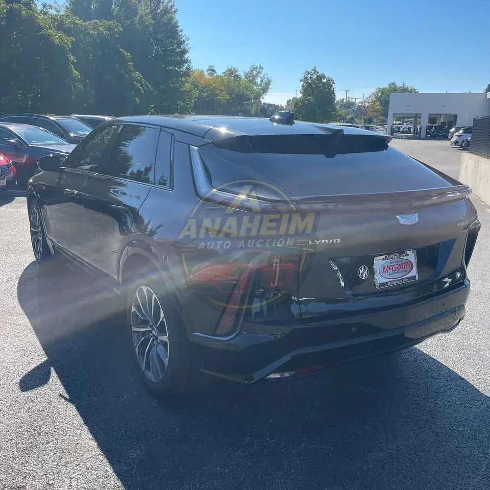 2025 Cadillac LYRIQ Sport 2