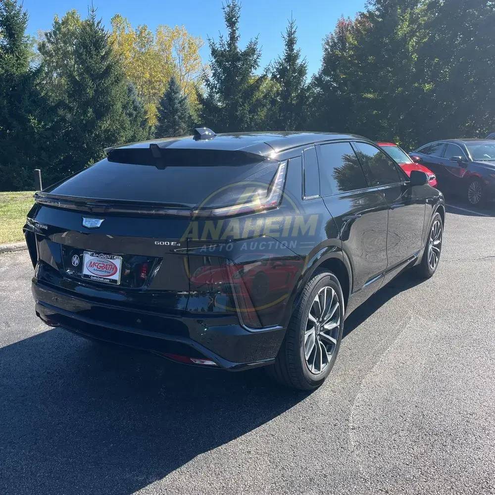 2025 Cadillac LYRIQ Sport 2