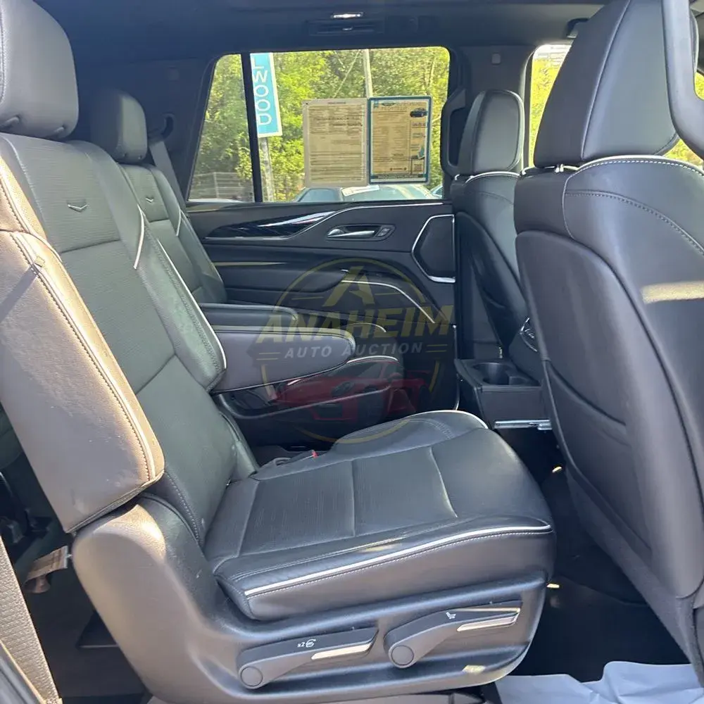 2024 Cadillac Escalade Sport