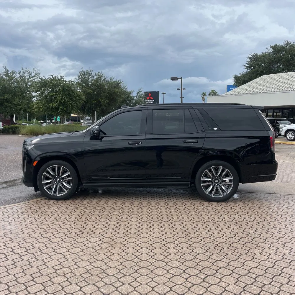 2023 Cadillac Escalade Sport