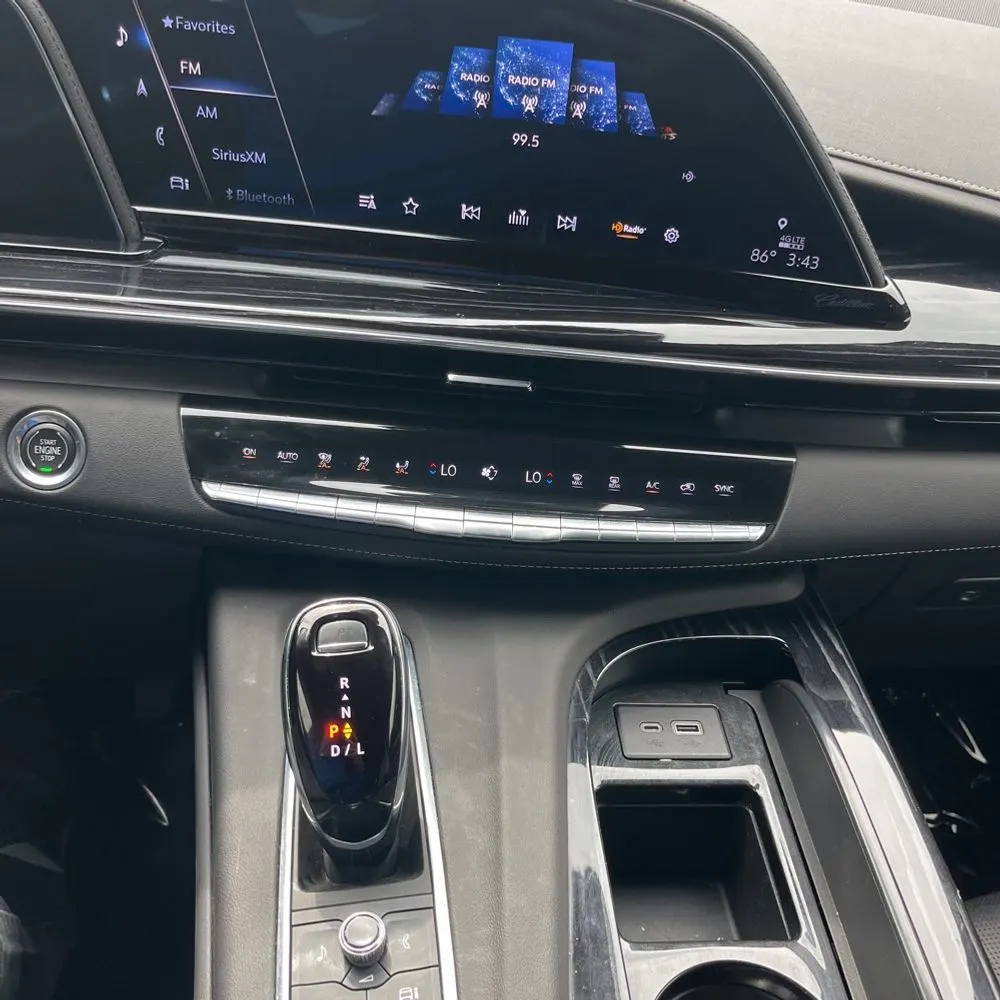 2023 Cadillac Escalade Sport