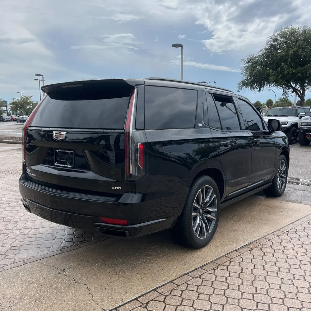 2023 Cadillac Escalade Sport