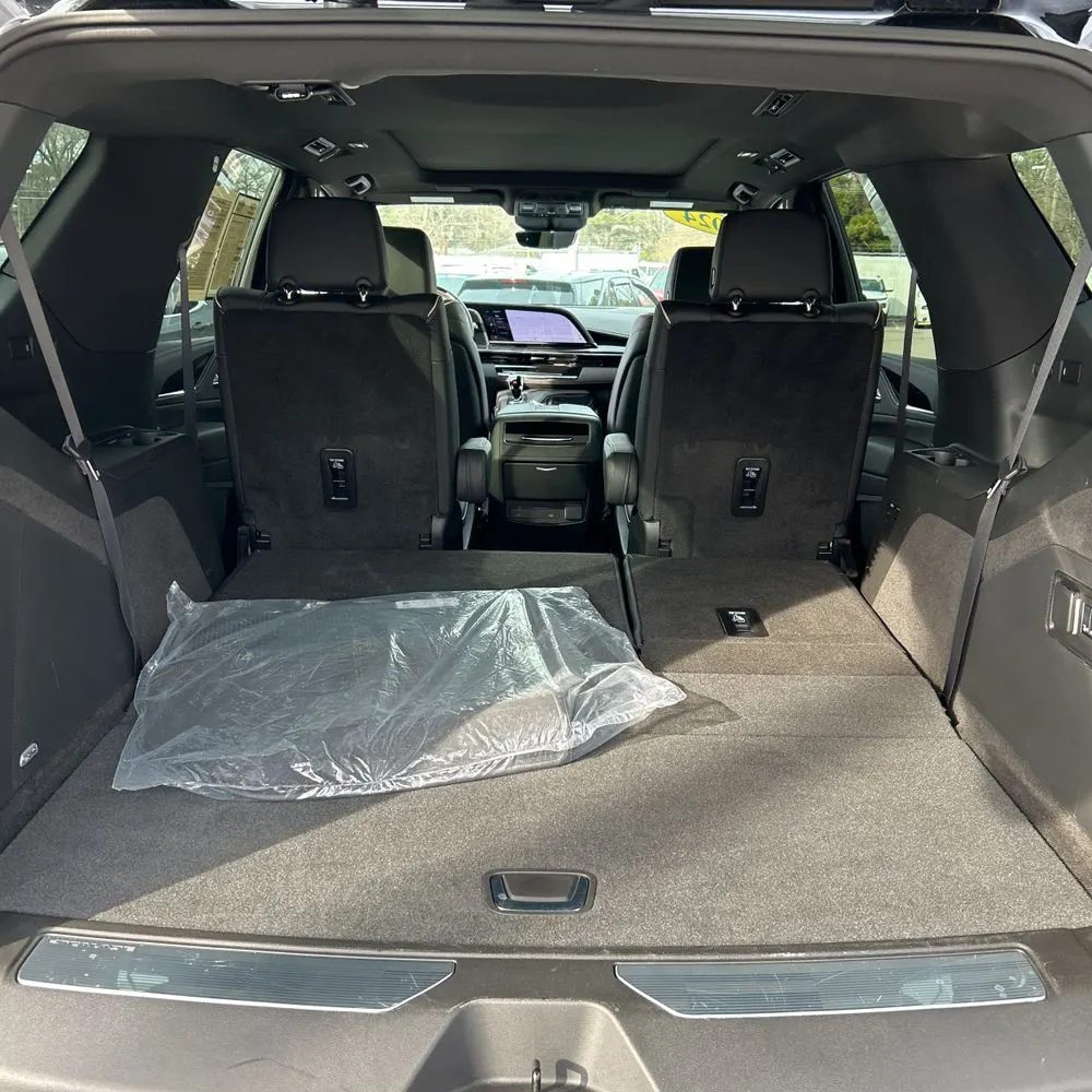 2024 Cadillac Escalade Sport