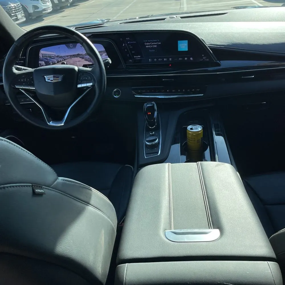 2022 Cadillac Escalade Sport