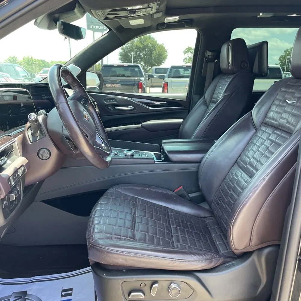 2023 Cadillac Escalade Sport Platinum