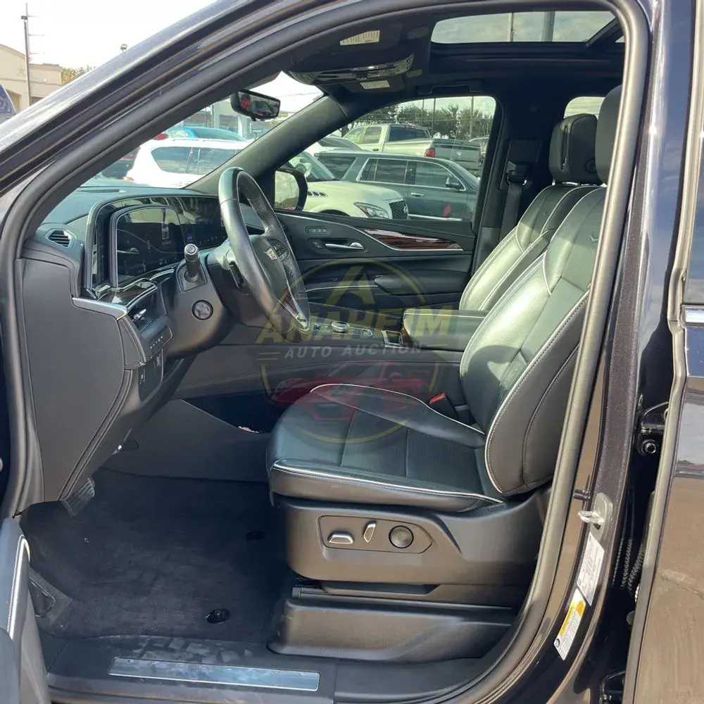 2022 Cadillac Escalade ESV Premium Luxury