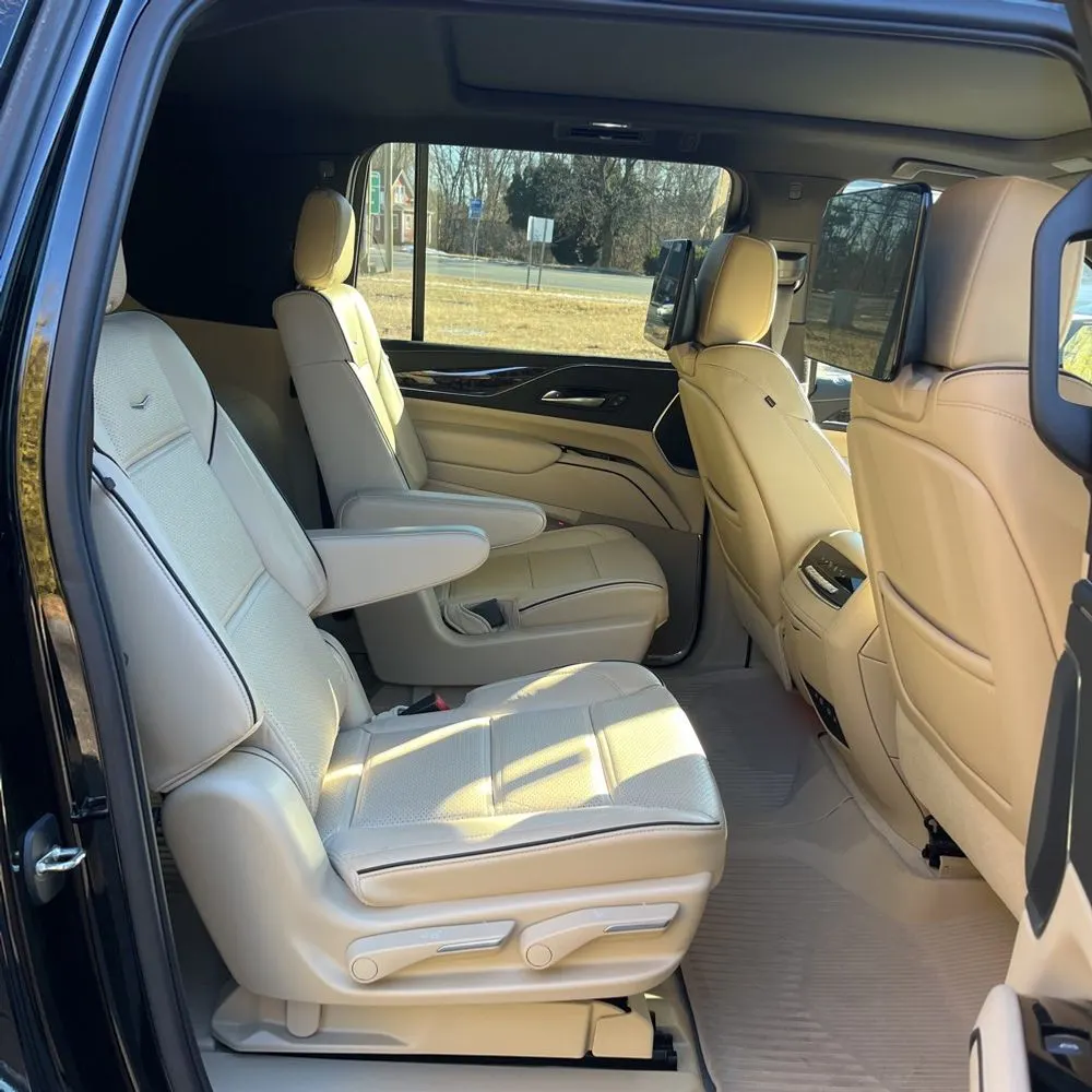 2021 Cadillac Escalade ESV Premium Luxury