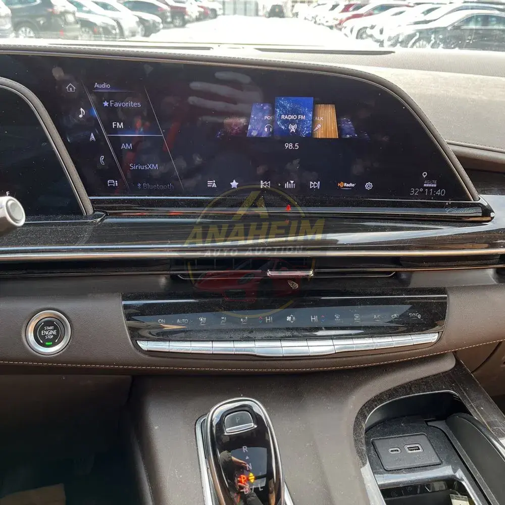 2022 Cadillac Escalade ESV Premium Luxury