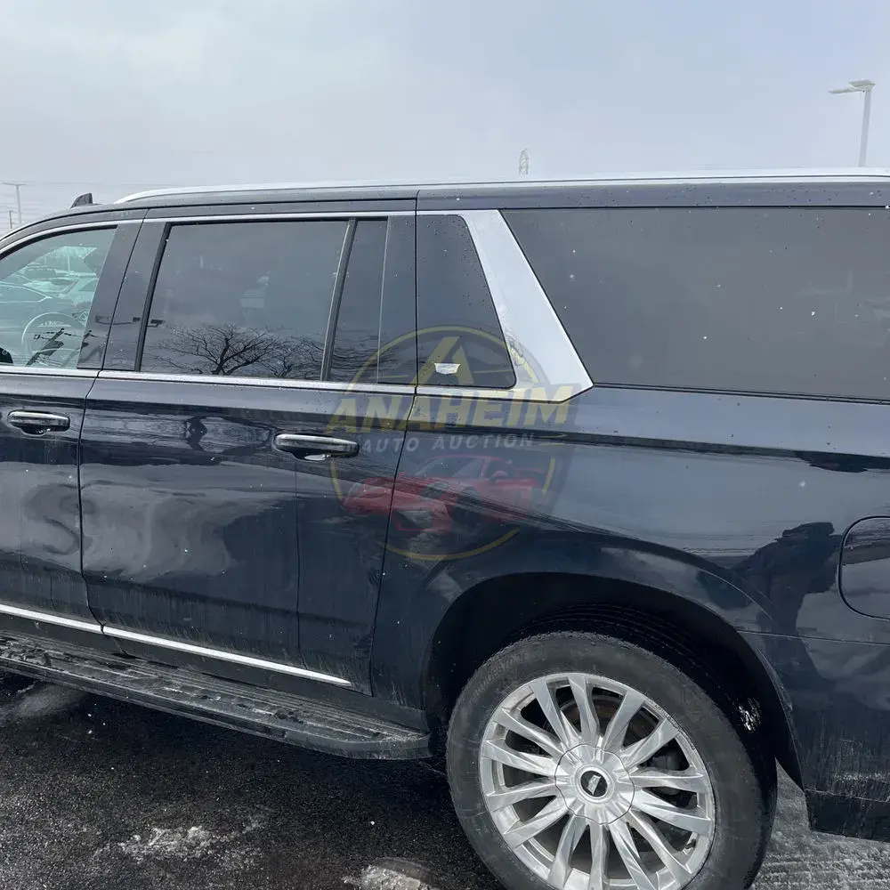 2022 Cadillac Escalade ESV Premium Luxury